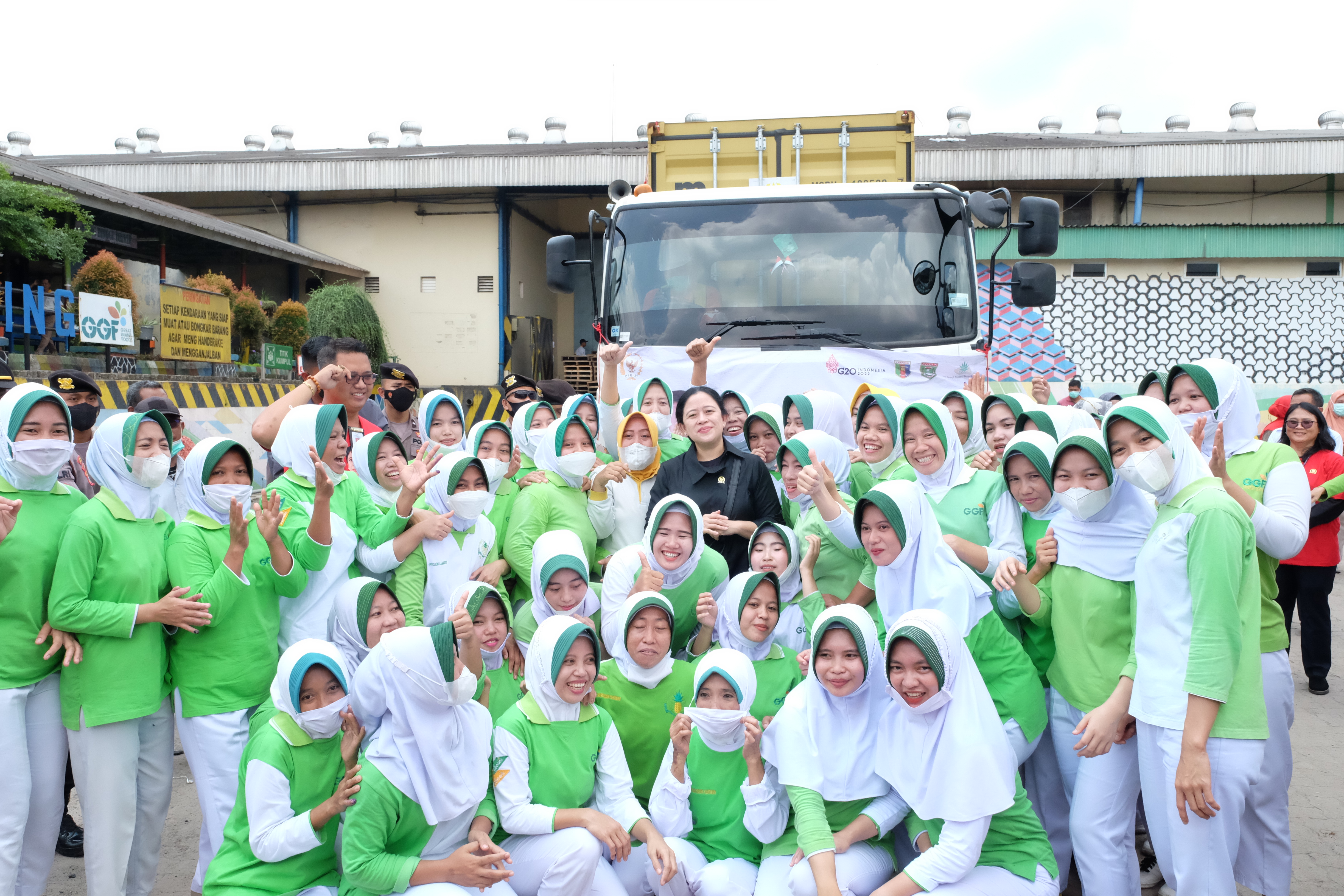 Canned Pineapple Export Release Ceremony by DPR RI Chair Puan Maharani at GGP