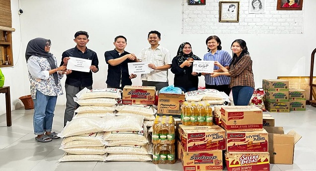 PT GGP Helps Residents Affected by Floods and Landslides